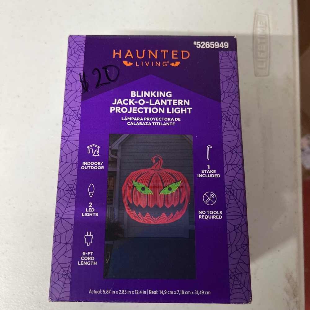 Haunted Living Blinking Jack-O-Latern projection light